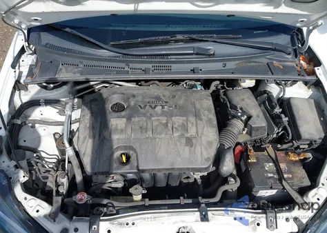 2018 Toyota Corolla Le z USA, uszkodzony, nr VIN 2T1BURHE8JC025933